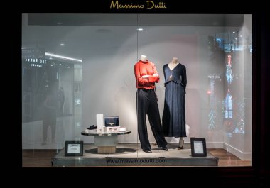 Massimo Dutti dükkanında Emquatier, Bangkok, Tayland, Eylül 2, 2017