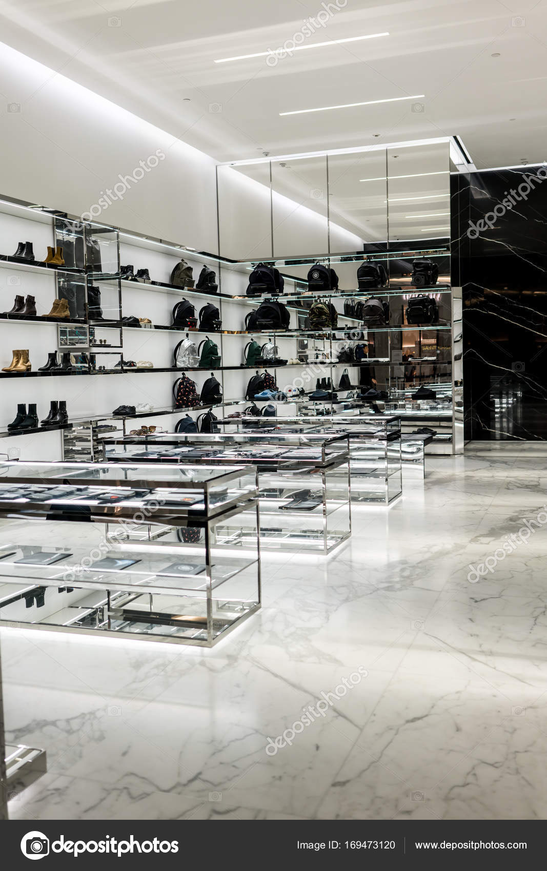 shoe stores st laurent