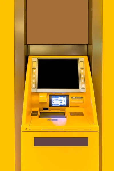自動支払機機械。駅の自動機. — ストック写真