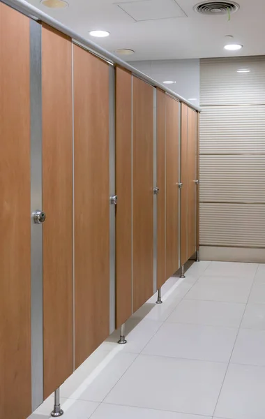 Clean public toilet room empty. restroom interior. — Stock Photo, Image