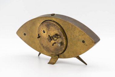 Vintage seyretmek, çalar saat beyaz arka plan üzerinde izole 