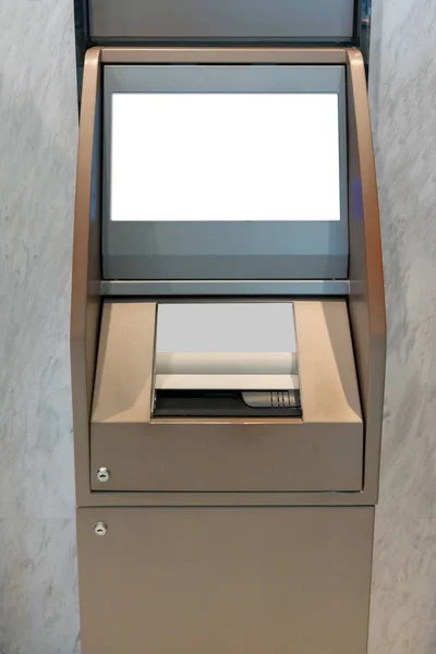 Máquina de actualización de pasaportes. La máquina automática de la estación . — Foto de Stock