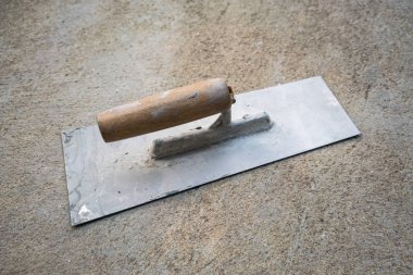 paslı ve kirli mala sıva katta