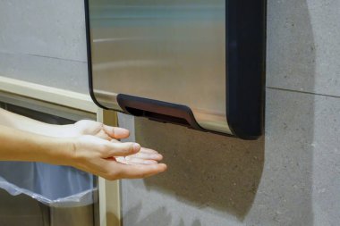 Kadın el kurur ıslak el Türkiye içinde kurutma makinesi modern dikey ele