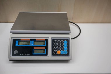 Yiyecek ya da şeker tartmak için teraziler 