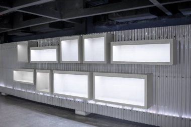 Boş Sanat Galerisi ile boş mockup görüntülemek duvarlarda asılı