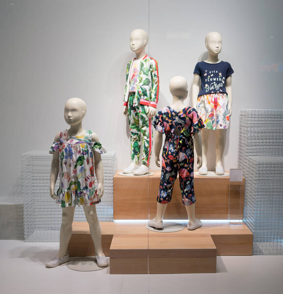 H & M shop at Fashion Island, Bangkok, Thailand, Mar 22, 2018 