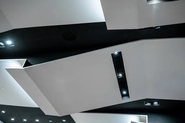 Vista de un techo futurista con iluminación —  Fotos de Stock