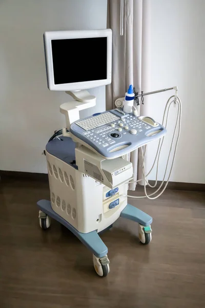 Máquina Ultrasonido Médico Una Sala Diagnóstico Del Hospital Equipos Médicos — Foto de Stock
