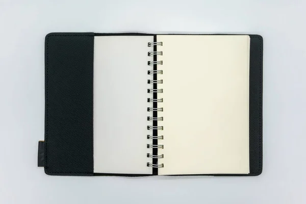Černá Kožená Kapsa Notebook Nebo Skicák Izolované Bílém Pozadí — Stock fotografie
