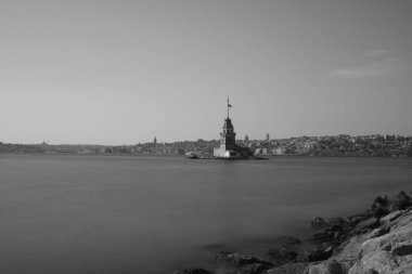 Kız Kulesi fotoğrafı siyah-beyaz