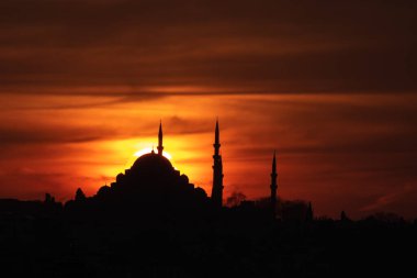 İstanbul 'da gün batımında Süleyman Camii