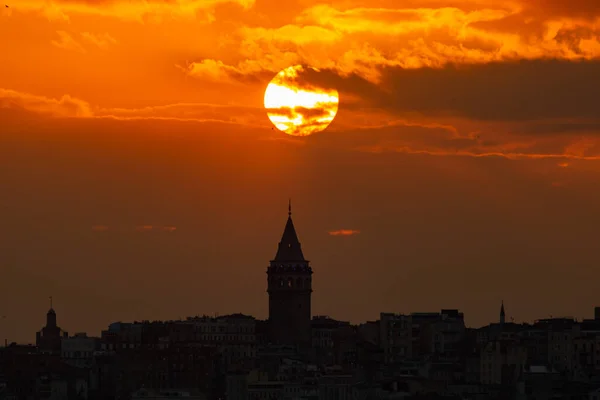 Věž Galata Při Západu Slunce — Stock fotografie