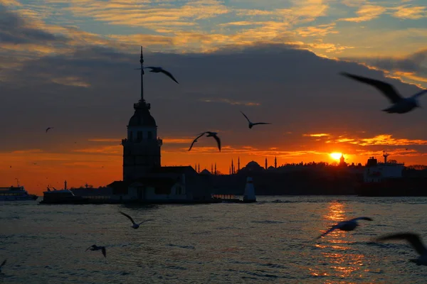 Tour Jeune Fille Aka Kiz Kulesi Coucher Soleil Paysage Urbain — Photo