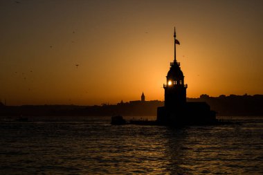 İstanbul 'da Sunset' te Bakirenin Kulesi