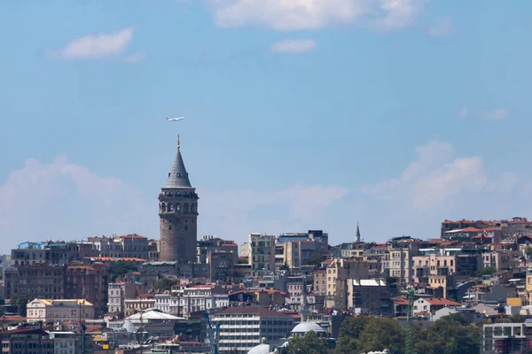 Galata Kulesi Bulutlu Gökyüzü — Stok fotoğraf