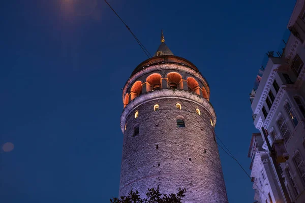Галатская Башня Ночью — стоковое фото