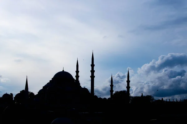 Suleymaniye Τζαμί Στην Κωνσταντινούπολη Συννεφιασμένο Ουρανό Ramadan Iftar Kandil Kadir — Φωτογραφία Αρχείου