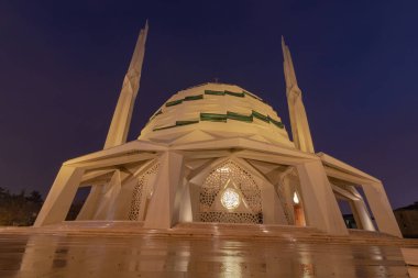 Marmara Üniversitesi İlahiyat Fakültesi Camisi. Ramazan, iftar, kandil, kadir gecesi (laylat al-qadr), İslami yeni yıl, Kurban Bayramı arkaplan fotoğrafı.