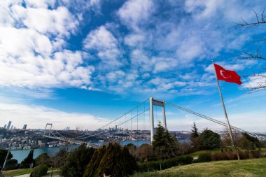 İstanbul 'da Fatih Sultan Mehmet Köprüsü 