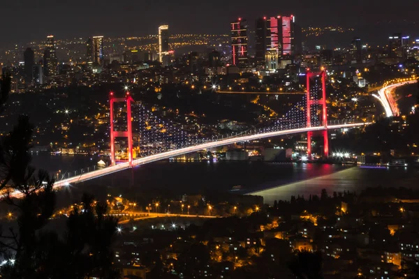 Puente Del Bósforo Por Noche Desde Camlica Hill — Foto de Stock