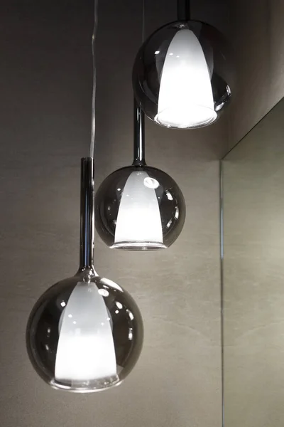 Ceiling Light Modern Three Lamp Chandelier Lamp Bathroom Reflected Mirror — Stock Photo, Image