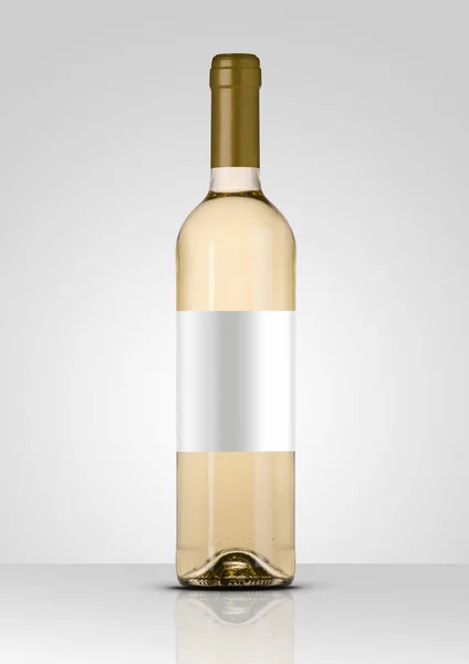 Frasco de vinho branco isolado com etiqueta branca — Fotografia de Stock