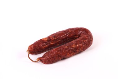 Sosis karışımda izole bir beyaz arka plan üzerinde