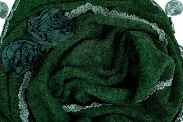 Вязаные Текстуры Зеленой Шестиугольной Шаль Кисточками Белом Фоне Красивые Драпировки — стоковое фото