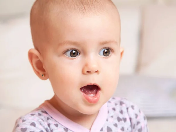 Gadis Kecil Itu Sangat Terkejut Tercengang Dia Sedang Shock Emosi — Stok Foto