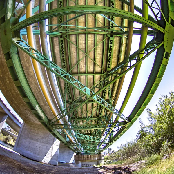 Puente colgante en Oceanside, California gran angular — Foto de Stock