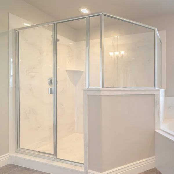 Square Contemporary marble bathroom shower and spa in white — Stock Photo, Image