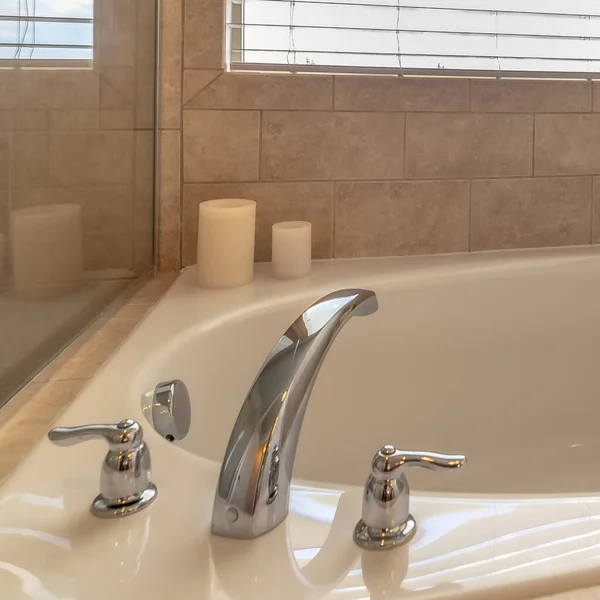 Square Modern bathroom interior with circular bathtub in front of window with blinds — Stock Photo, Image