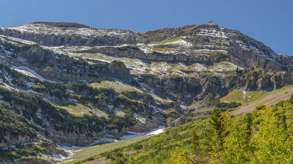 Panorama Vista desde una ruta de senderismo en el Monte Timpanogos — Foto de Stock