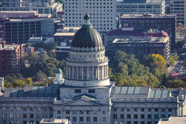 Rooftop view of Utah State Capitol building — Stock Photo, Image