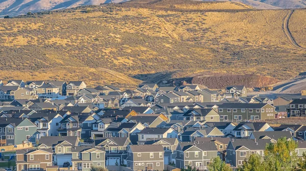 Ramka panoramiczna Domy w miejscowości w dolinie Utah — Zdjęcie stockowe