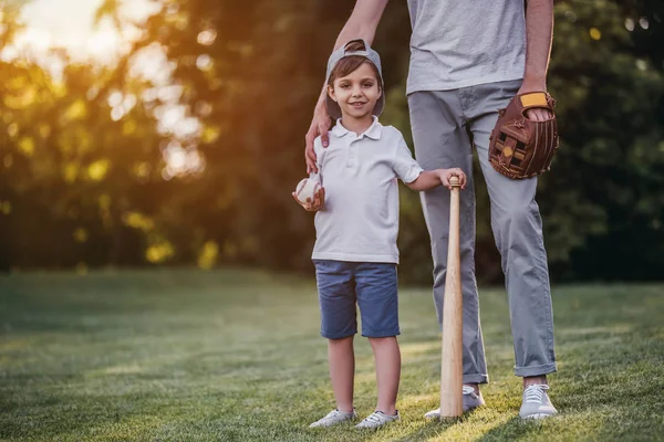 아들 야구와 아빠 — 스톡 사진