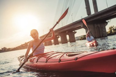 Sunset bulvarında Kayak Çift