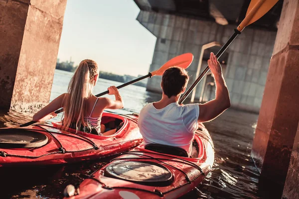 Sunset bulvarında Kayak Çift