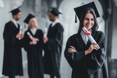 Üniversitesi'nde kadın mezunu