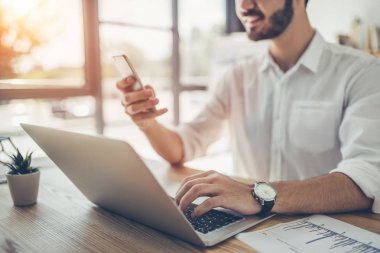 genç işadamı çalışma