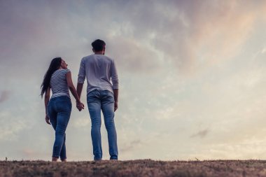 Romantik Çift açık havada