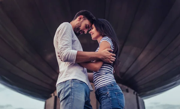 Romantic couple outdoors — Stock Photo, Image