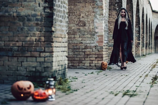 Halloween sorcière noire — Photo