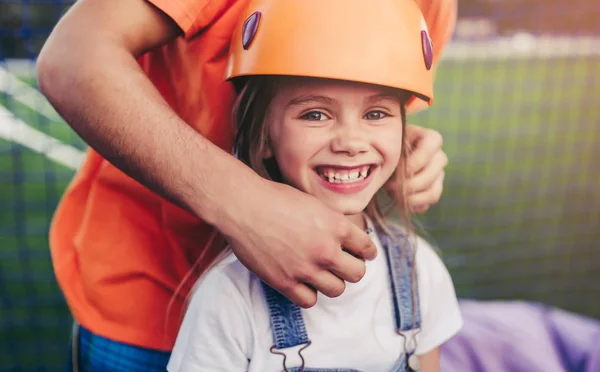 Niños divirtiéndose — Foto de Stock