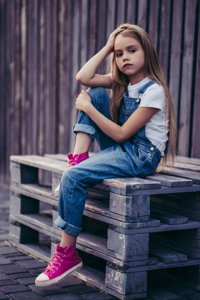 Niños divirtiéndose — Foto de Stock