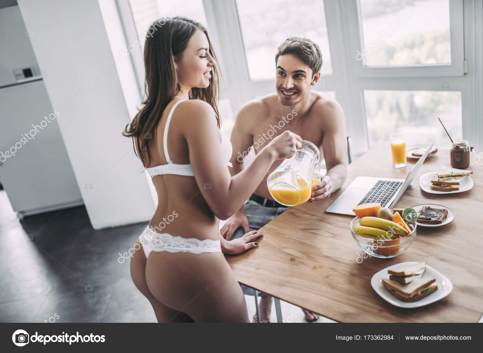sexy-woman-in-kitchen