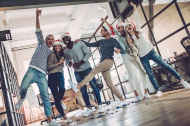 Ofiste Noel Kutlamaları