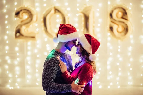 Par som firar jul — Stockfoto