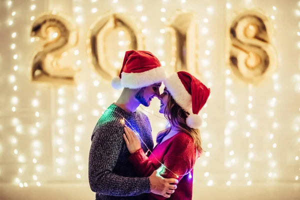 Couple celebrating Christmas — Stock Photo, Image